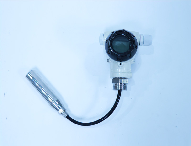 投入式液位变送器